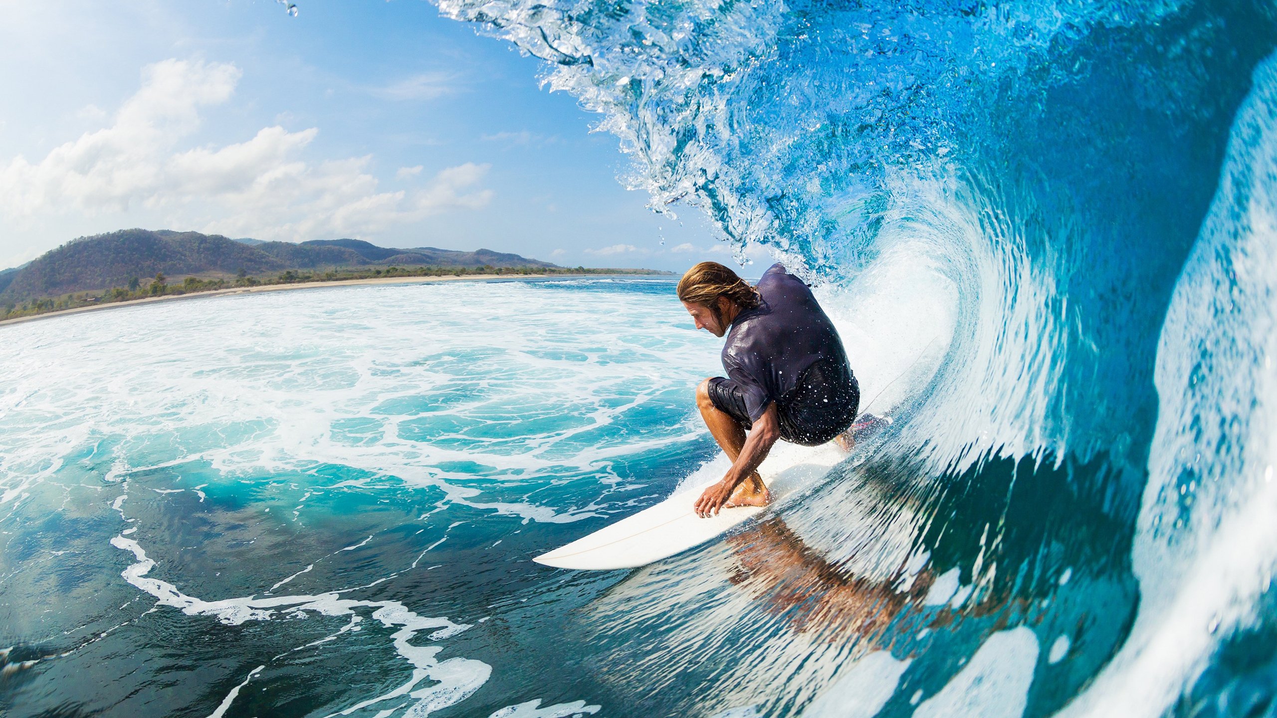 _跑者之战：硬地、草地、红土，体验不同场地的技术比拼_，跑者zone